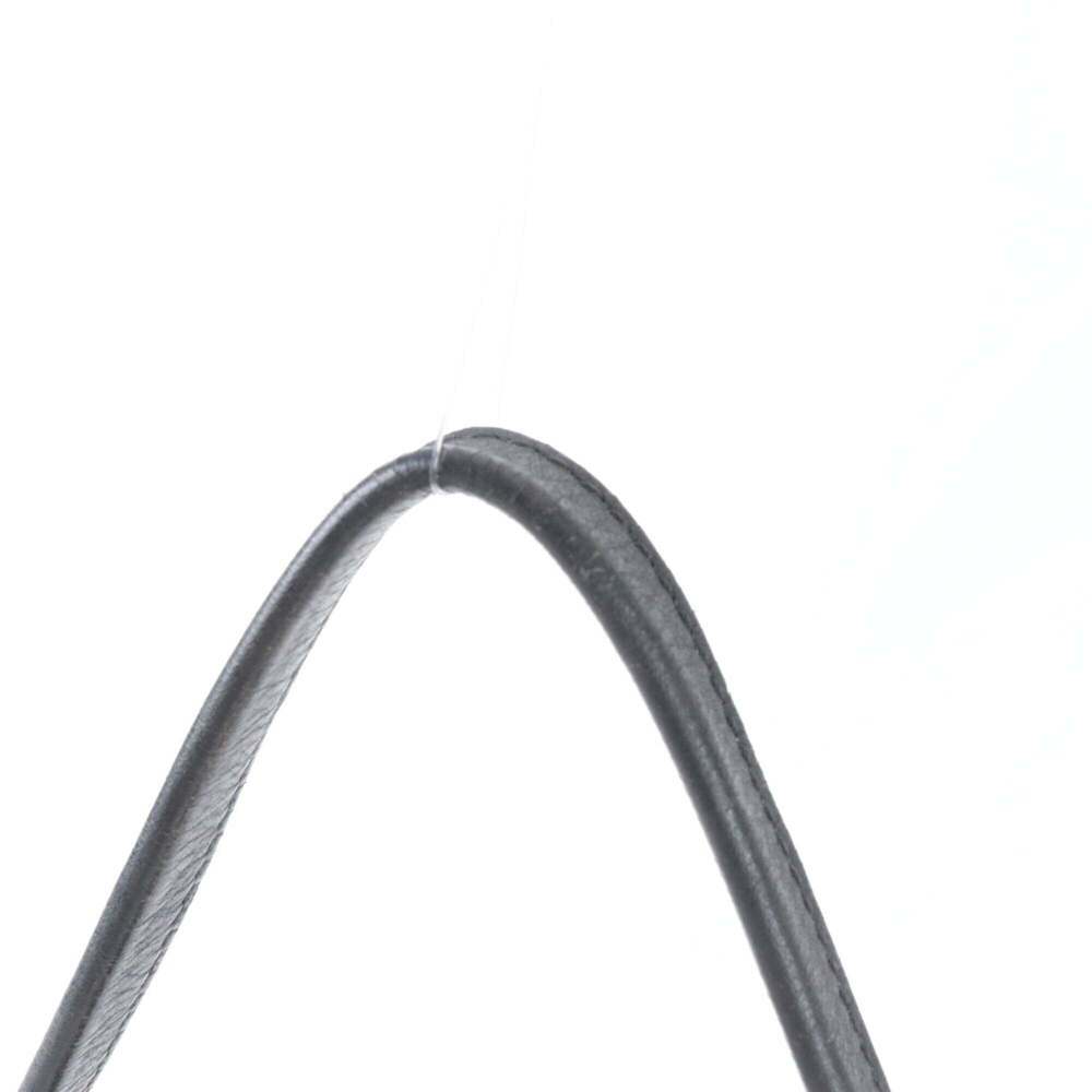 GUCCI Black Leather Shoulder Bag - Picture 2 of 9